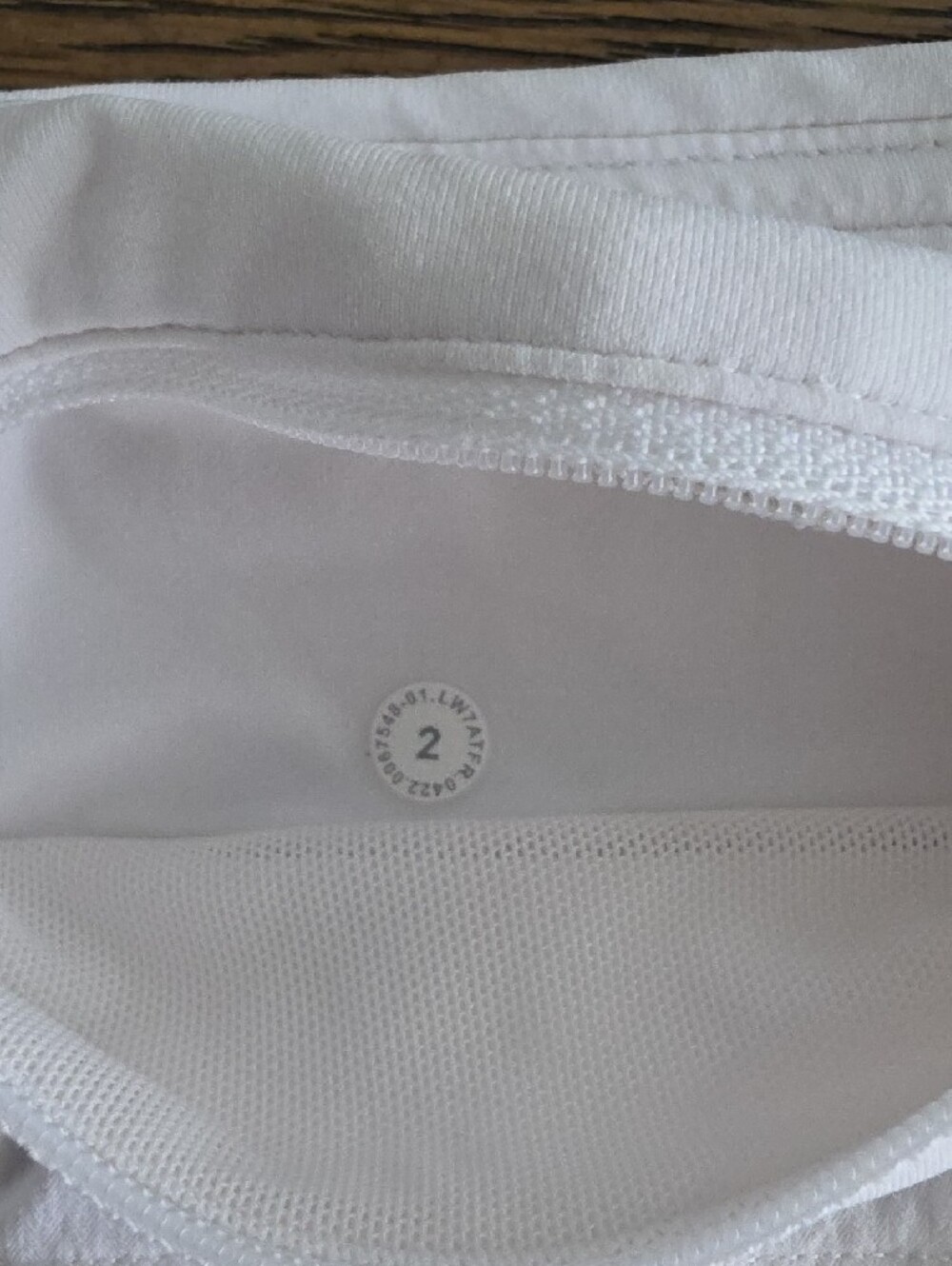 Lululemon Speed Up Short Low Rise 2.5" - Picture 3 of 4